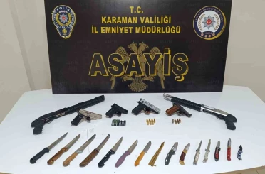 Karaman’da ruhsatsız silahlar ve bıçaklar ele geçirildi 