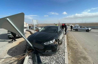 Karaman’da ters yöne giren otomobil kazaya yol açtı 