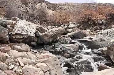 Karapınar'da eriyen kar suları derelere canlandırdı