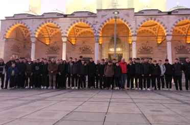Karatay’da öğrenciler sabah namazı programında buluşuyor