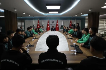 Karatay’ın şampiyon sporcularından Başkan Kılca’ya ziyaret