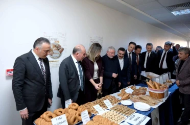 Karatay’ tam buğday ekmeği çalışmalarını Çorum’da tanıttı