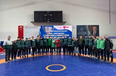 Karataylı yıldız güreşçiler Türkiye ikinciliğini Konya’ya getirdi 