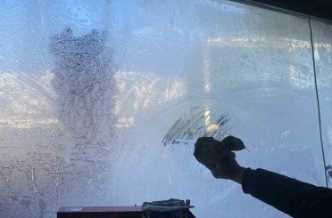 Karlıova buz tuttu: Yetişkinler cefasını, çocuklar ise sefasını sürdü 