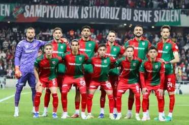 Karşıyaka, derbi galibiyetiyle çıkışını sürdürdü 