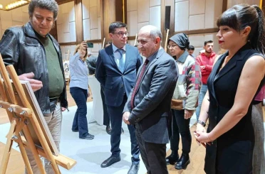 Kars’ta "100+2 şehirler arası karma sergi" sanatseverlerle buluştu 