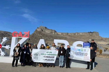 Kars’ta aşıklık geleneği masaya yatırıldı 