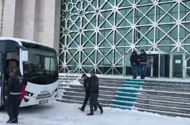 Kars’ta fuhuş operasyonu: 20 gözaltı, fuhuşa sürüklenen 21 kadın kurtarıldı 