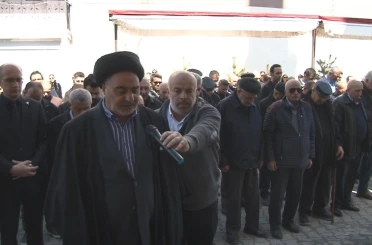 Kars’ta Kahramanmaraş’taki okul saldırısının acısı paylaşıldı: Gıyabi cenaze namazı ve anlamlı yürüyüş 