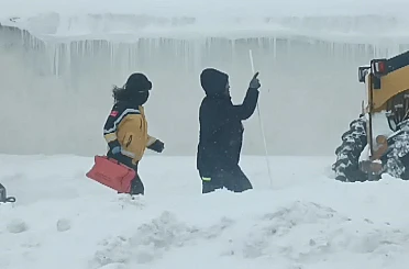 Kars’ta kar esaretine ‘özel’ müdahale: Ekipler bazı bölgelerde vakalara yaya ulaşıyor 