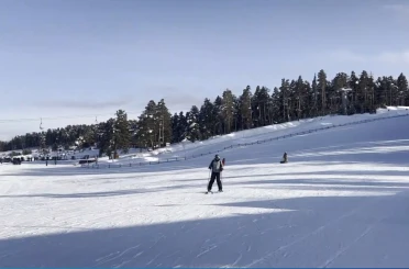 Kars’ta kayak sezonu Nisan’a uzadı 