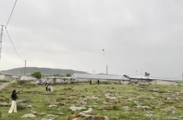 Kars’ta köy çocuklarının uçurtma sevinci 