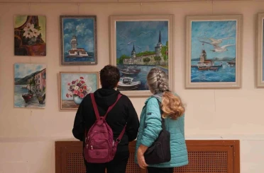 Kartal’da açılan "Atölye No 10 Karma Yağlı Boya Resim Sergisi" ziyaretçilerini bekliyor 