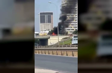 Kartal’da seyir halindeki araç alevlere teslim oldu 