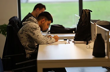 Kartepe Kent Kütüphanesi yarıyıl tatilinde öğrencilerin uğrak noktası oldu 