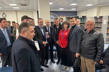 Kasapoğlu ve Özkan’dan Alaşehirli öğrencilere tebrik 