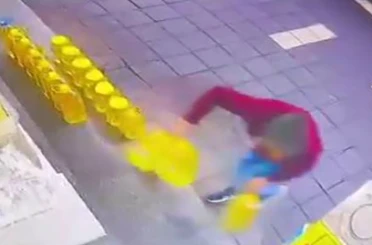 Kaşla göz arasında sıvı yağları alıp kaçtı 