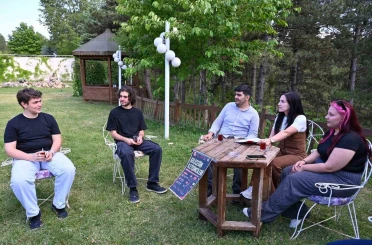 Kastamonu Üniversitesi Bilim Kafe’de geleceğin iletişimcileriyle dijital çağda medya konuşuldu 