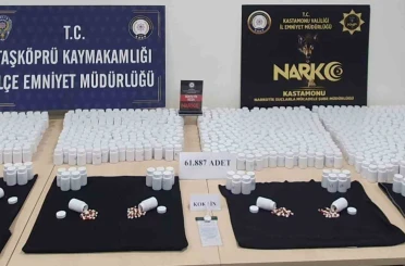 Kastamonu’da binlerce sentetik ecza hapı ele geçirildi: 3 gözaltı 