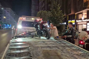 Katlanır plaka ile polise yakalanan motosiklet sürücüsüne 140 bin lira ceza 