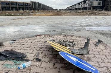 Kavşakta takla attıran kaza ucuz atlatıldı