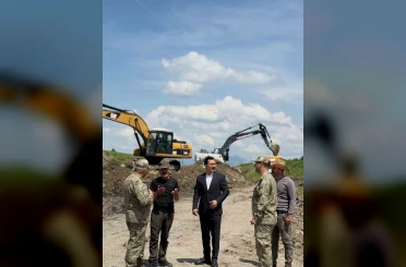 Kaymakam Demirtaş demiryolu şantiyesinde incelemelerde bulundu 