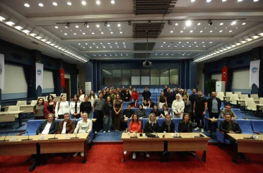 Kayseri Büyükşehir, TOBB Üniversitesi öğrencilerine tarihi ve afet risk azaltma projelerini anlattı 