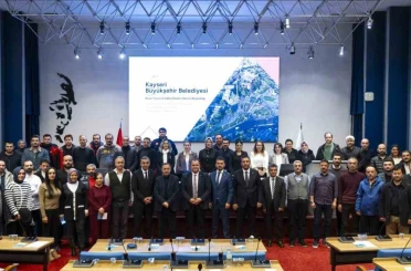 Kayseri Büyükşehir’den 2025’te 24 farklı personel eğitimi ve 153 üniversite öğrencisine staj imkânı 
