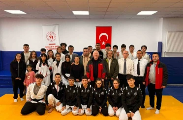 Kayseri’de Jujitsu sporcuları 2026 startını verdi 
