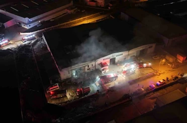 Kayseri’de mobilya fabrikasında yangın 