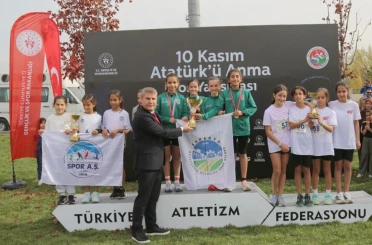 Kayserili atletler, başkentte 4 madalya kazandı 