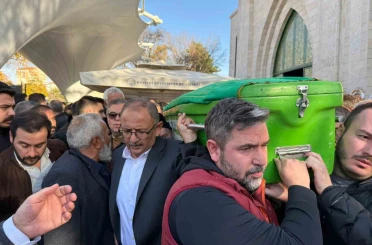 Kayseri’nin tanınan siması Şeref Yaroğlu toprağa verildi 