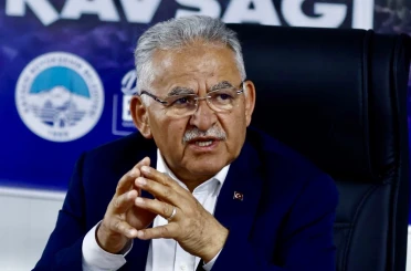 Kayserispor Onursal Başkanı Büyükkılıç: "Herkes üzerine düşeni yaparsa başarırız" 