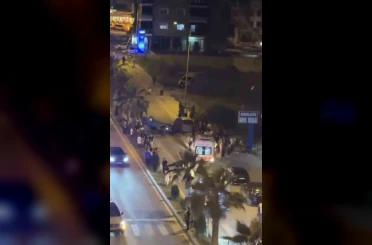 Kaza yapan araçtaki 3 kişi kaçtı, kısa sürede polise yakalandı 
