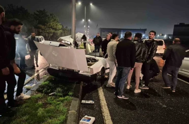 Kazada Fiat Tofaş ortadan ikiye ayrıldı: 1 yaralı 