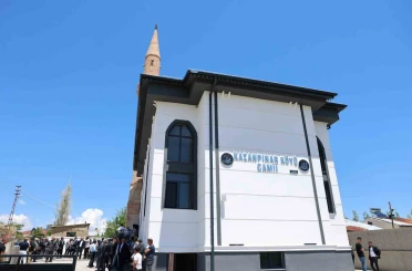 Kazanpınar cami düzenlenen törenle ibadete açıldı 
