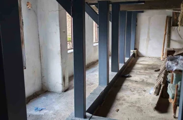 Kazı değil izinsiz güçlendirme yapılmış 