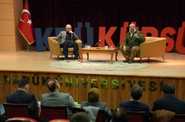 KBÜ’de Ömer Özkök ve Hikmet Genç öğrencilerle bir araya geldi 