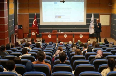 KBÜ’de tez yazım sürecine yönelik atölye çalışmaları sürüyor 