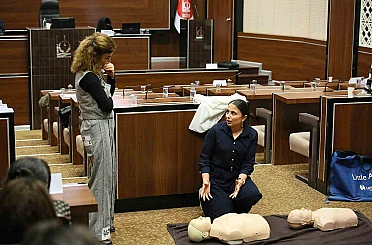 Keçiören Belediyesi’nden personele ilk yardım eğitimi 