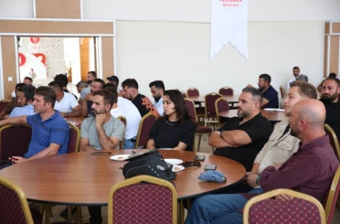 Keçiören’de kaliteli hizmet için ’motivasyon ve etkili iletişim’ semineri 