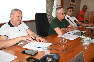 Kemer Belediyesi Ağustos ayı meclis toplantısında araç filosunun güçlendirilmesine yönelik kararlar alındı 