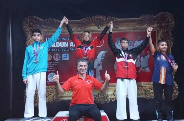 Kemer Belediyesi Karate Takımı’ndan 9 madalya 