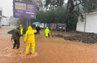 Kemer’de su baskınlarıyla mücadele 
