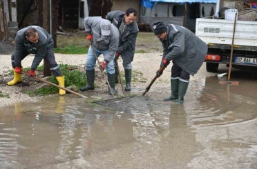Kepez Belediyesi sağanak yağışlara karşı seferber oldu 