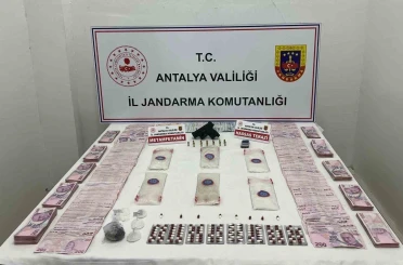 Kepez’de 1 kilo 260 gram uyuşturucu madde ele geçirildi 