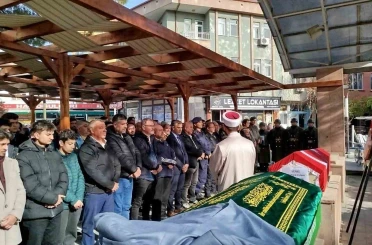 Kıbrıs gazisi son yolculuğuna uğurlandı 