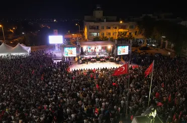 Kilis’te 30 Ağustos’ta Türkiye-Azerbaycan kardeşliği sahneye yansıdı