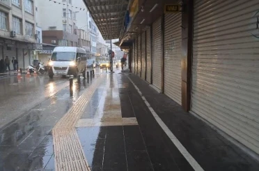 Kilis’te sağanak yağış etkili oluyor 