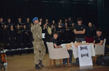 ’Kim Var’ sanat etkinliği Manisalılarla buluştu 